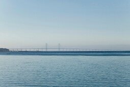 Blick auf die Öresundbrücke, die Schweden und Dänemark verbindet.