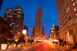 New York: Flatiron Building bei Nacht, x