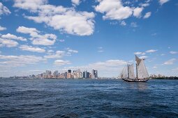 Sailing boat in sea, New York, USA