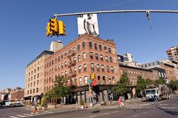 People at crossroad in Meatpacking District, New York, USA