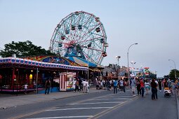 Ferris wheel at Luna park in Coney Island, Atlantic Ocean, Brooklyn, New York, USA