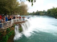 Manavgat: Wasserfall, Touristen. X 