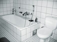Badezimmer, Detail, Badewanne, Wanne, Toilette, WC, vorher