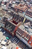 Blick vom Münster auf den Münster- platz, Altstadt