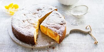 Peach cake with coconut