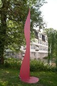 Skulptur, Kurve der Unendlichkeit im Park von Schloss Wendlinghausen