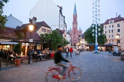 Deutschland, München, Wiener Platz, Dämmerung