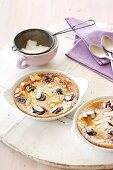 Gebackener Kirsch-Mandel-Pudding