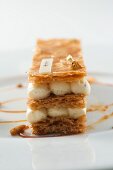 Mille Feuilles mit Vanillecreme und Blattgold