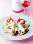 Lobster thermidor with potatoes and rose wine
