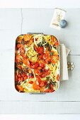 Maccaroni and tomato bake