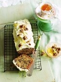 Courgette and walnut cake
