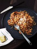 Spaghetti al pomodoro (spaghetti with tomato sauce Parmesan)