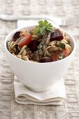 Pasta with beef, tomatoes and beetroot