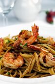 Spaghetti with king prawns and chilli herb sauce