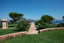 Pathway leading down to swimming pool