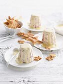 Semifreddo mit Sternplätzchen