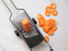 Carrot slices with a slicer