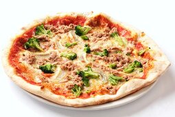 A broccoli and tuna pizza