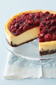 Cheesecake with sour cherry jelly