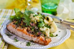 Salmon with parsley potatoes for Easter (Sweden)