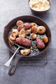 Salsiccia with onions and pears