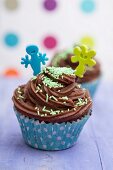 Schokoladen-Cupcake für die Kinderparty