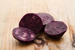 Peeled purple potatoes, sliced