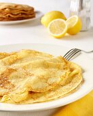 Pancakes with lemon and sugar