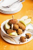 Blutwurstkroketten mit Apfel