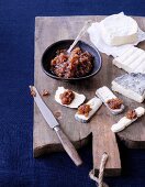 Soft cheese with garlic and date chutney