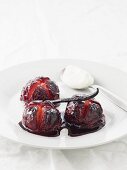 Baked plums with vanilla and quark