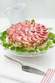 Festive quark cake with fresh strawberries