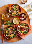 Mixed leaf salad with crispy polenta and goat's cream cheese