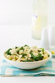 Pasta with spring vegetables and ricotta