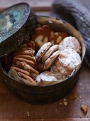 Mini gingerbreads and spiced biscuits