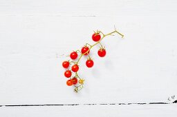 Red currant tomatoes