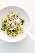 Spaghetti with parsley