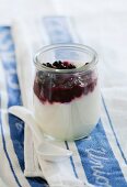 Yoghurt with blackberry compote