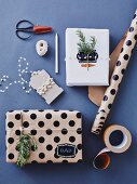 Utensils and ideas for decorative gift packaging