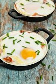 Baked eggs with chives