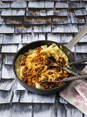 Tagliatelle mit Kalbshaxenragout