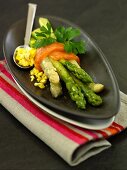 Green asparagus with smoked salmon and egg sauce