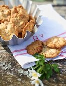 Cashew nut biscuits for a spring picnic