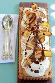 Banoffee pie with crispy cinnamon bananas