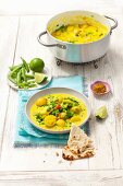 Vegetable curry with potatoes and peas