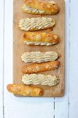 Eclairs mit Praliné-Creme