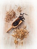 Testosterone stimulating plants – sarsaparilla, potency wood and black pepper
