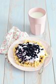 Fusilli with blueberries and Greek yoghurt