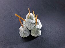 Barattes (French goat's cheese)